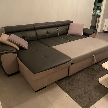 Bel 4 Chambres A アパート